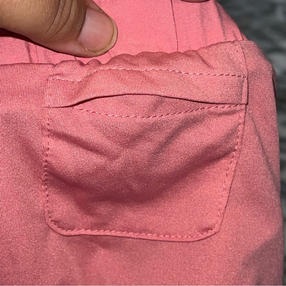 Old Navy Active Shorts - Picture 7 of 8